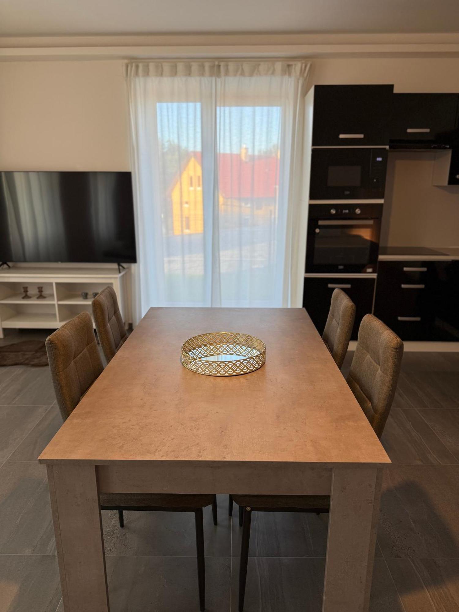 72m2 Private Garden Parking Free Apartament
