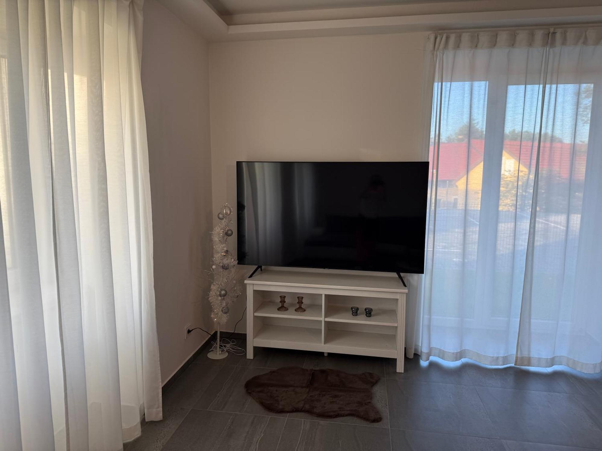 Apartament 72m2 Private Garden Parking Free *